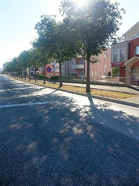 Apartment Smodlaka Дугополе Екстериор снимка
